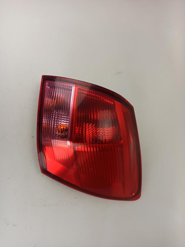 Fanale posteriore principale destro (luci)