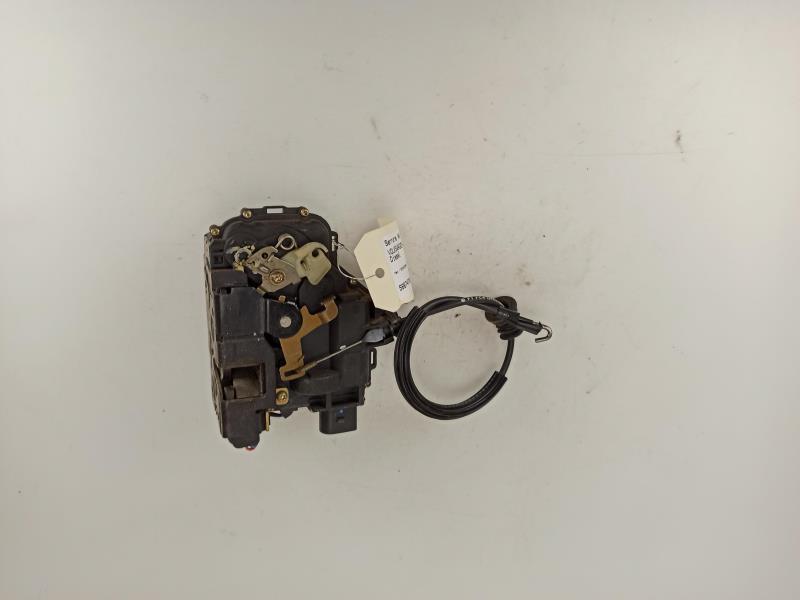 Cerradura delantera izquierda