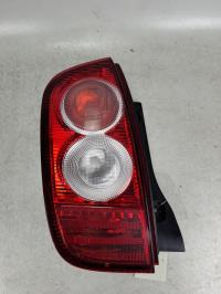Fanale posteriore principale sinistro (luci)