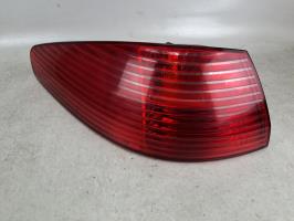 Fanale posteriore principale sinistro (luci)