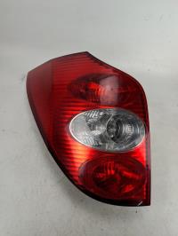 Fanale posteriore principale sinistro (luci)