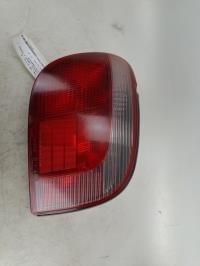 Fanale posteriore principale sinistro (luci)