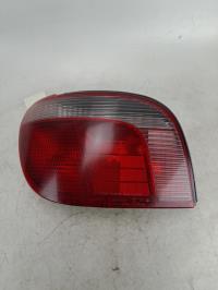 Fanale posteriore principale sinistro (luci)