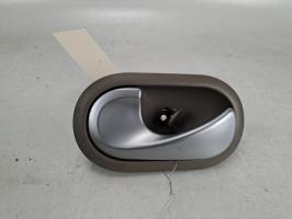 Poignee interieur avant gauche