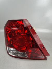 Fanale posteriore principale sinistro (luci)