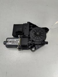 Moteur leve vitre avant droit