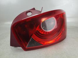 Feu arriere principal droit (feux)