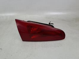 Luz trasera secundaria izquierda (luces)