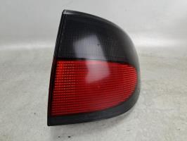 Fanale posteriore principale destro (luci)