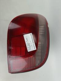 Fanale posteriore principale sinistro (luci)