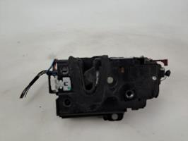 Cerradura delantera derecha