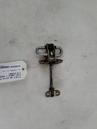 Tirant de porte avant droit