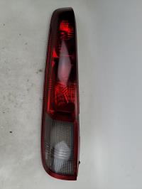Fanale posteriore principale sinistro (luci)