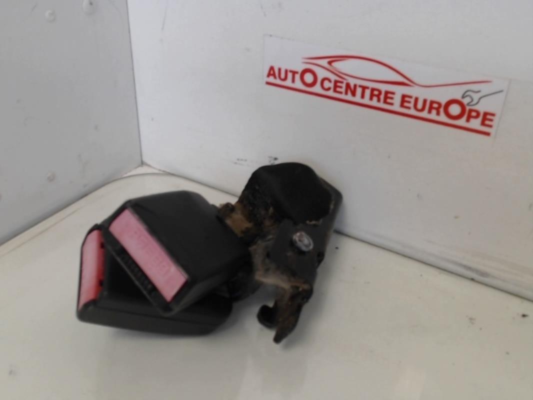 Attache ceinture arriere gauche
