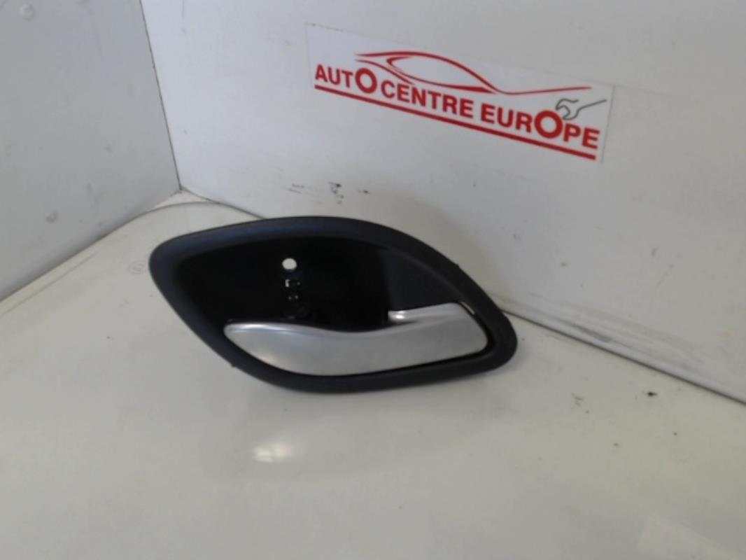 Poignee interieur arriere droit
