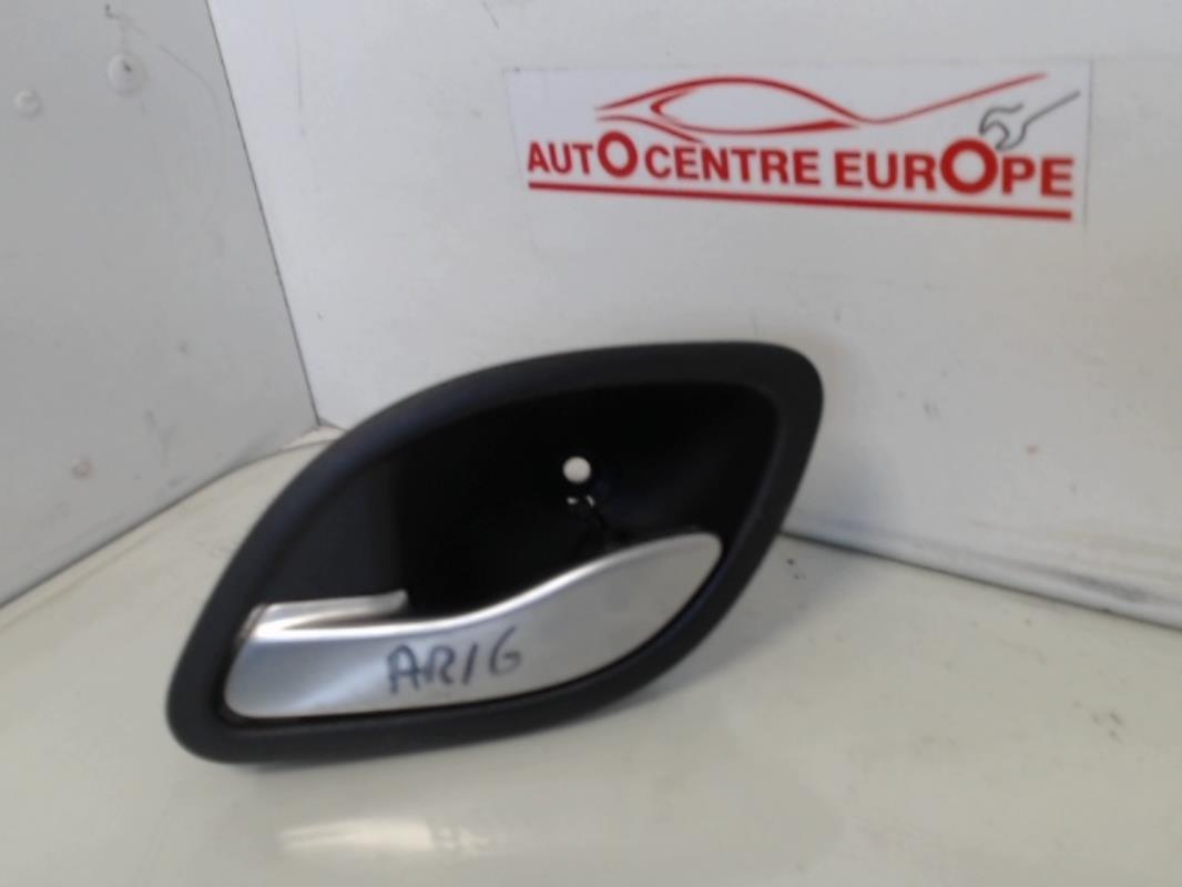 Poignee interieur arriere gauche