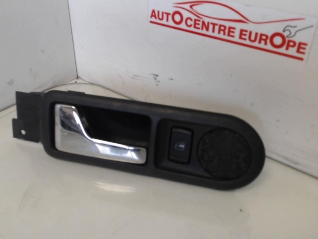 Poignee interieur arriere gauche
