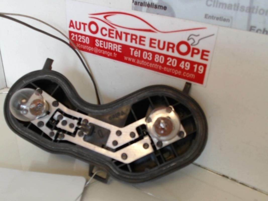 Platine feu arriere droit