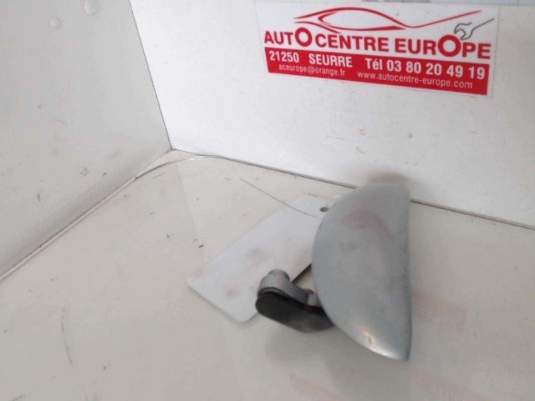 Poignee porte avant droit