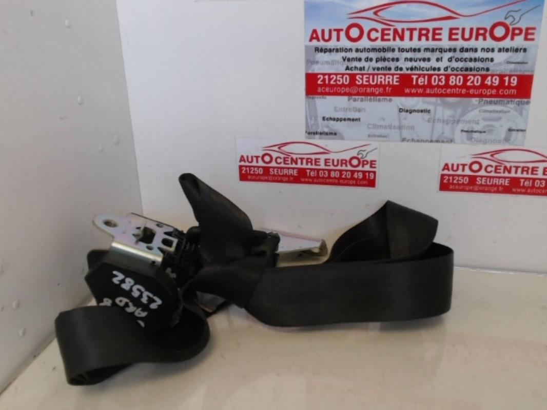 Ceinture arriere droit