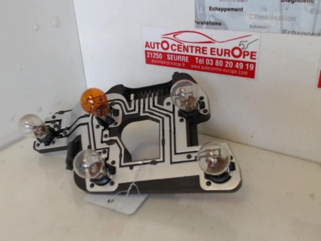 Platine feu arriere gauche
