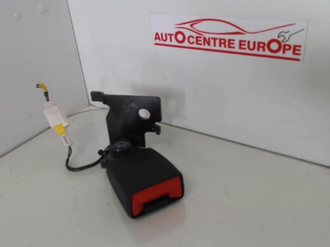 Aggancio cintura sicurezza posteriore centrale