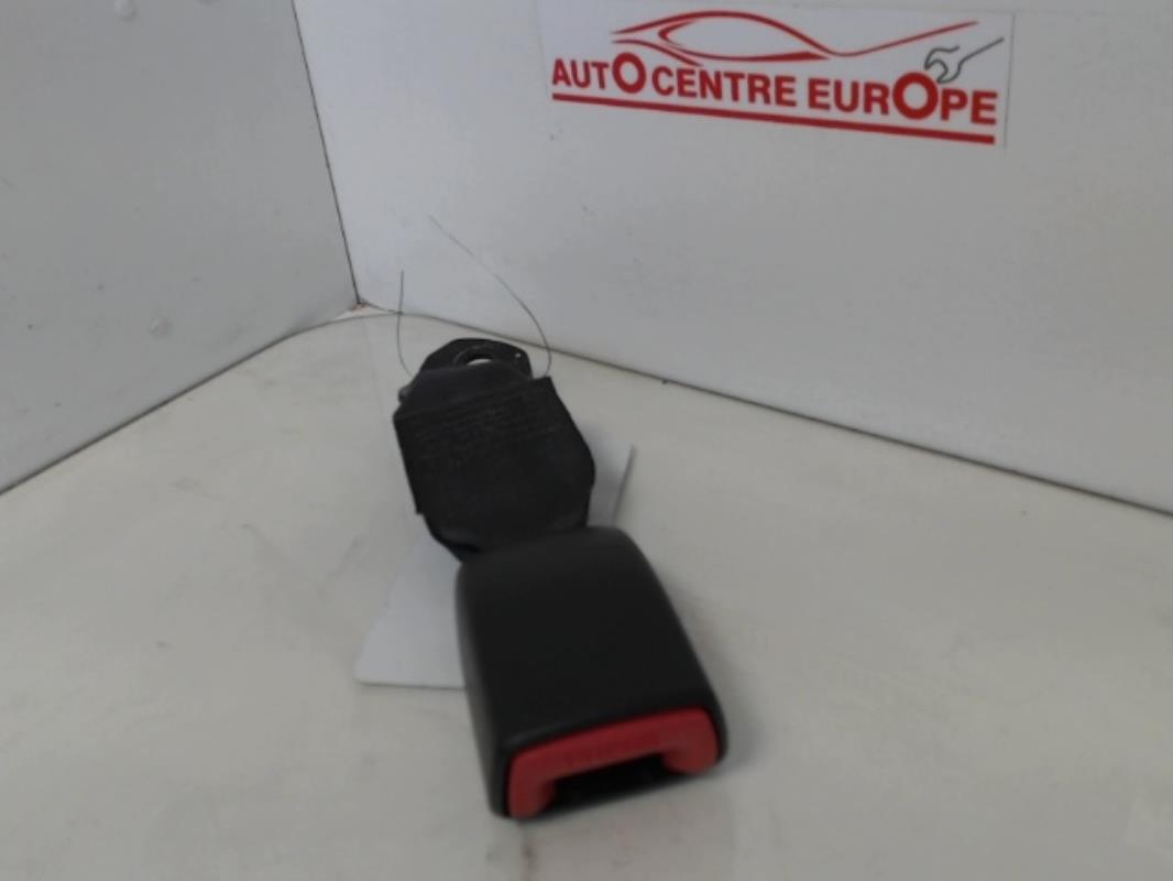 Attache ceinture arriere gauche