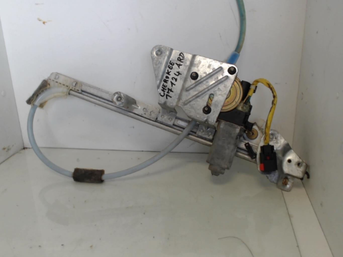 Elevalunas eléctrico trasero derecho