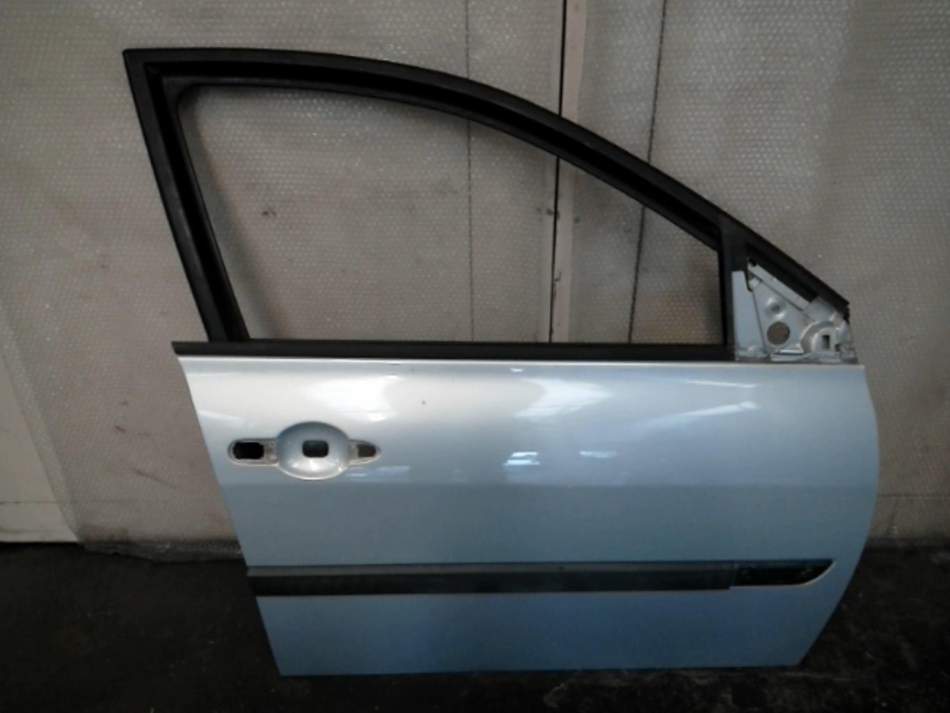Porte avant droit