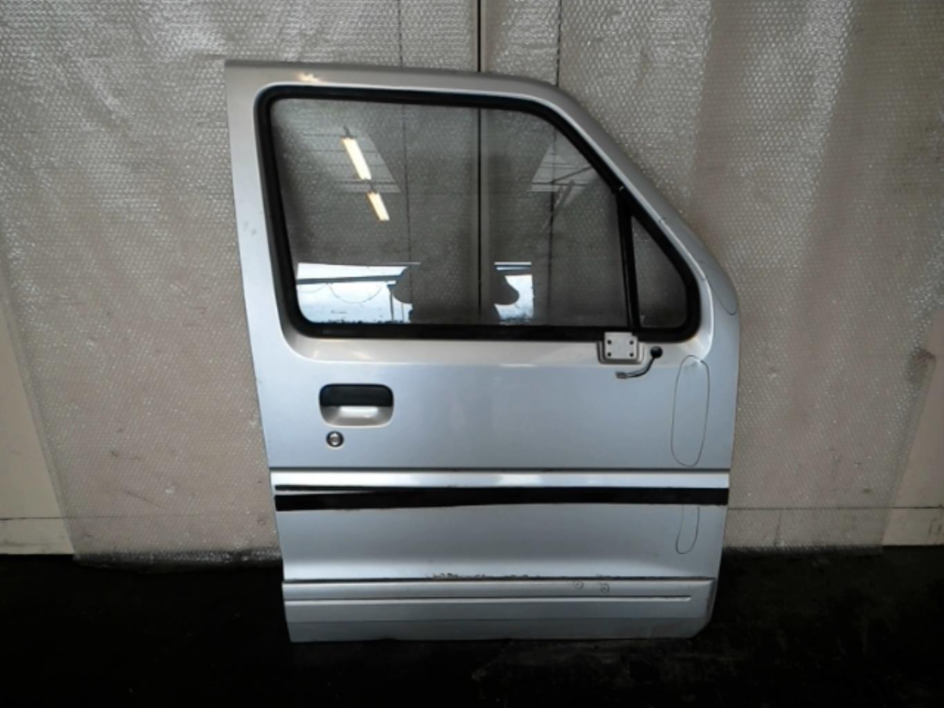 Porte avant droit