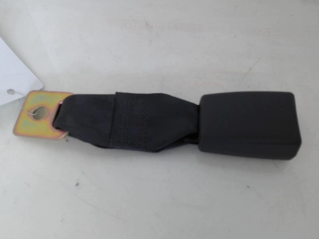 Attache ceinture arriere gauche