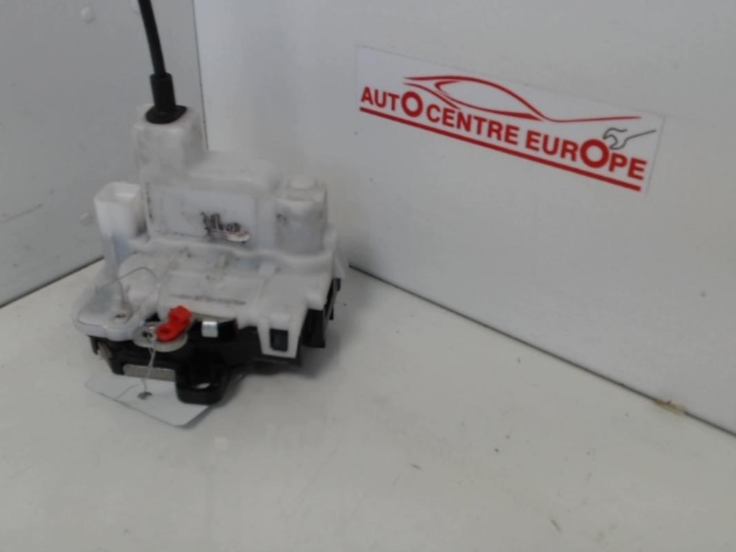 Chiusura centralizzata anteriore destra
