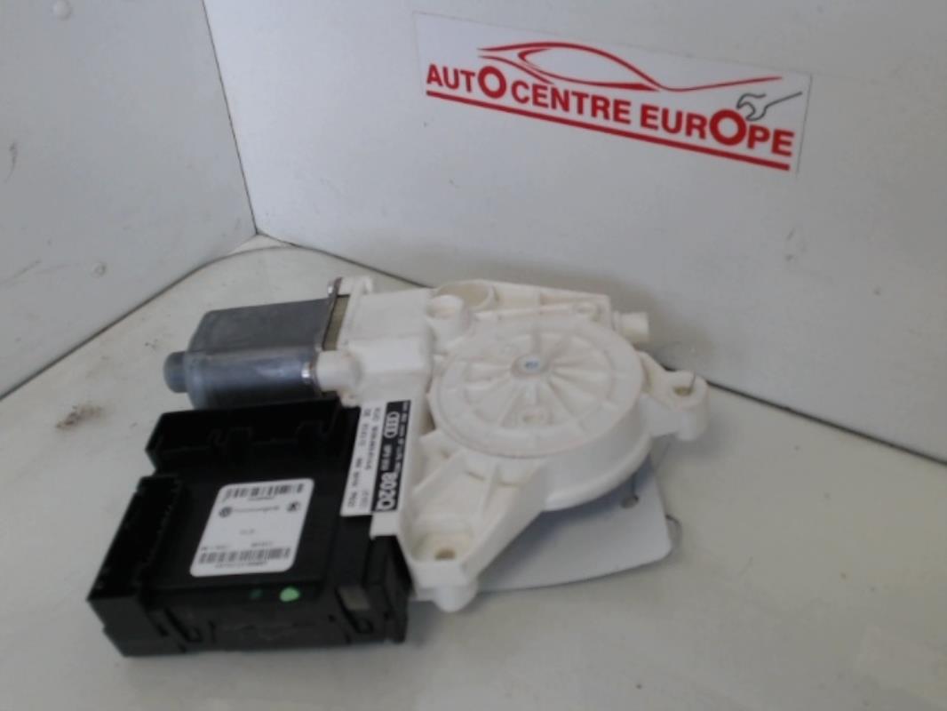 Moteur leve vitre avant droit