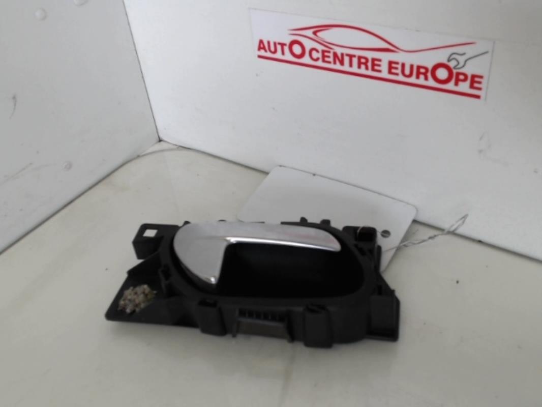 Poignee interieur arriere droit