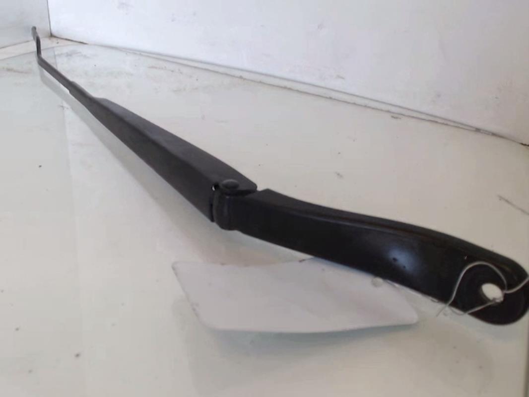 Bras essuie glace avant gauche