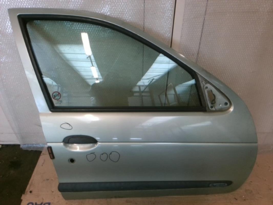 Porte avant droit