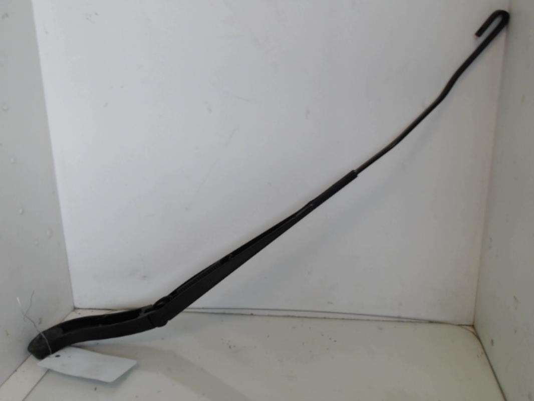 Bras essuie glace avant droit