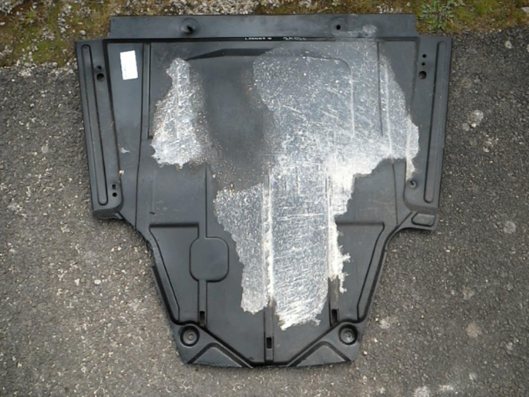 Cache sous moteur