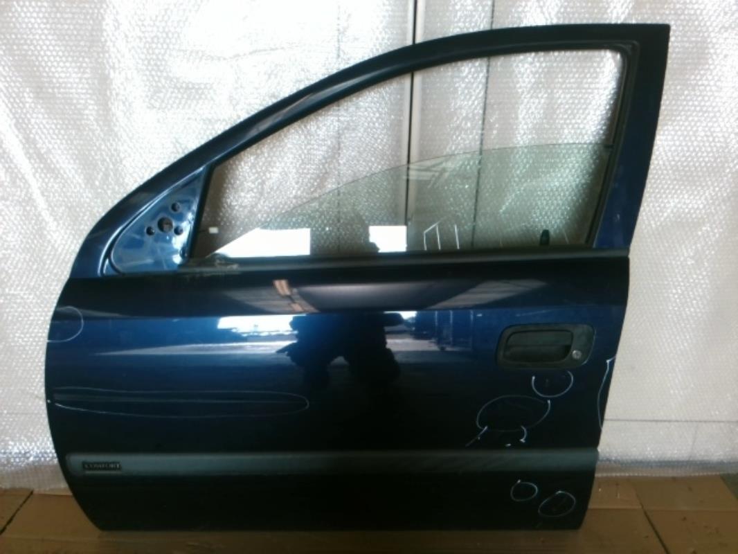 Porte avant gauche