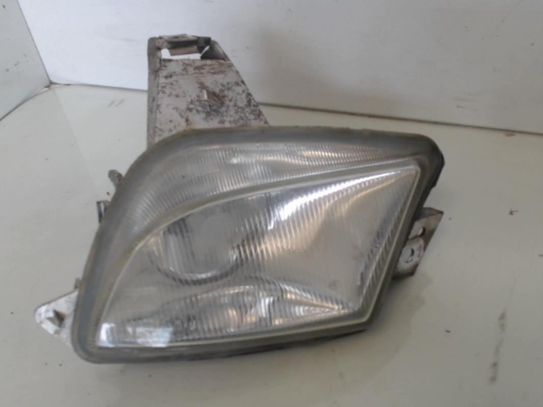 Fendinebbia sinistro (luce)