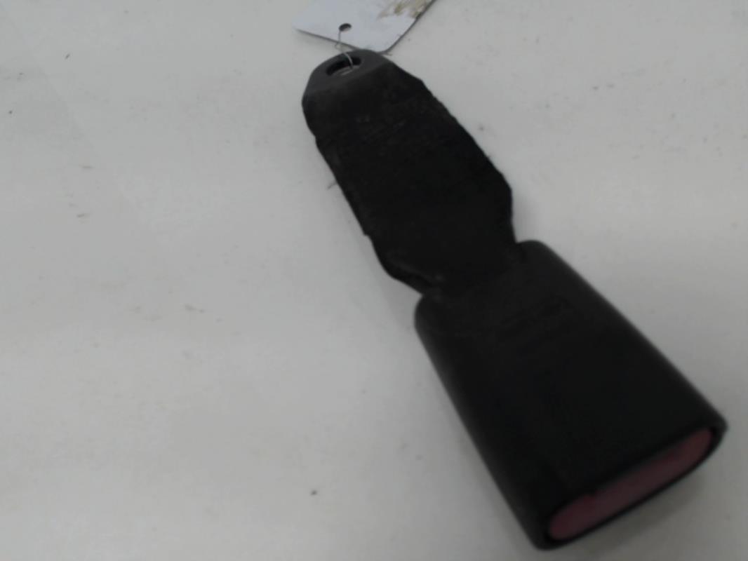 Attache ceinture arriere gauche
