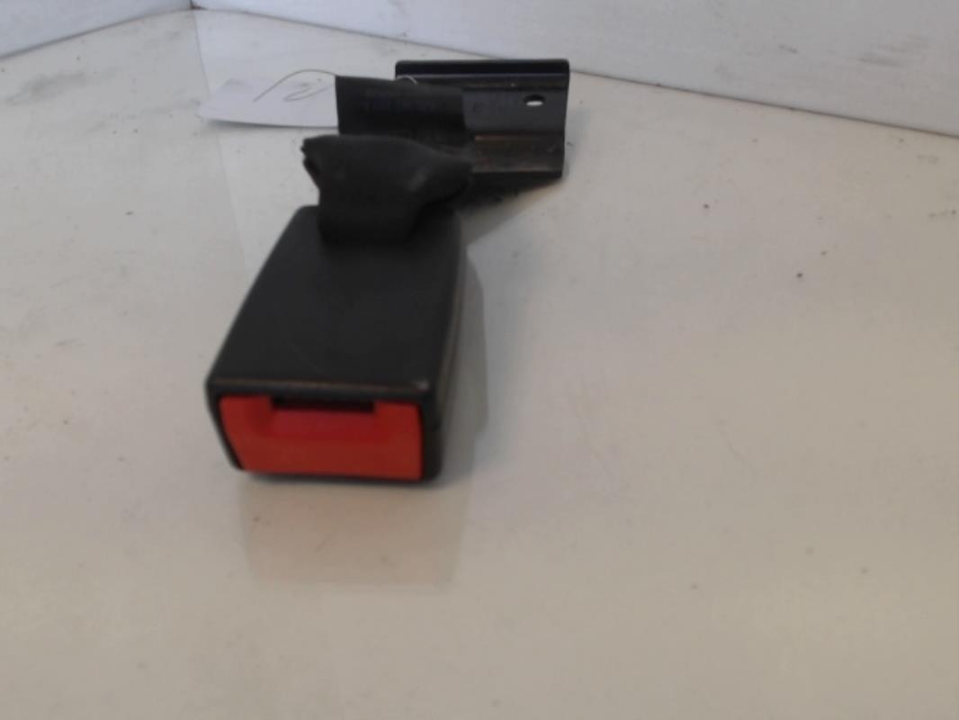 Attache ceinture arriere gauche