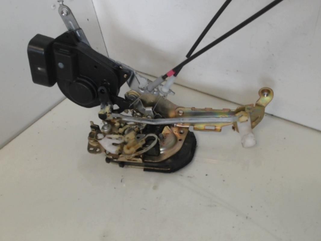 Fermeture centralisee avant gauche