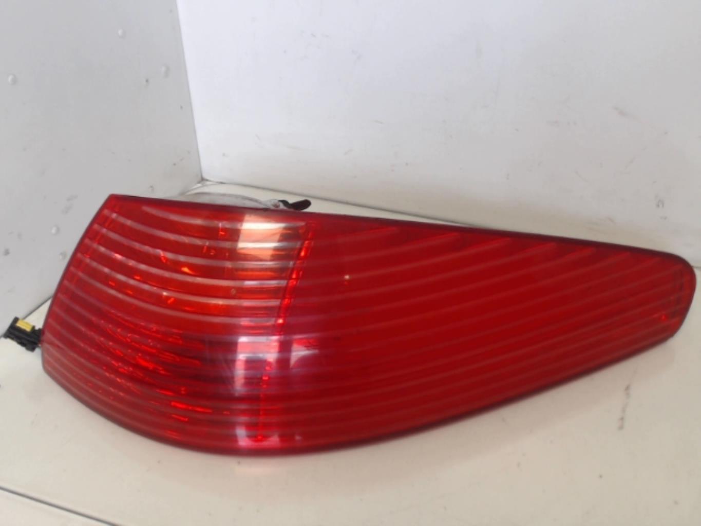Fanale posteriore principale destro (luci)