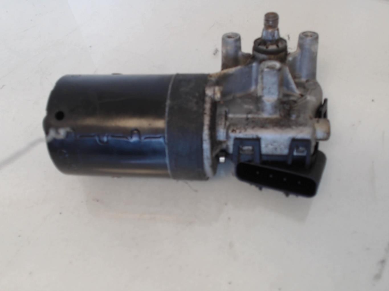 Moteur essuie glace avant