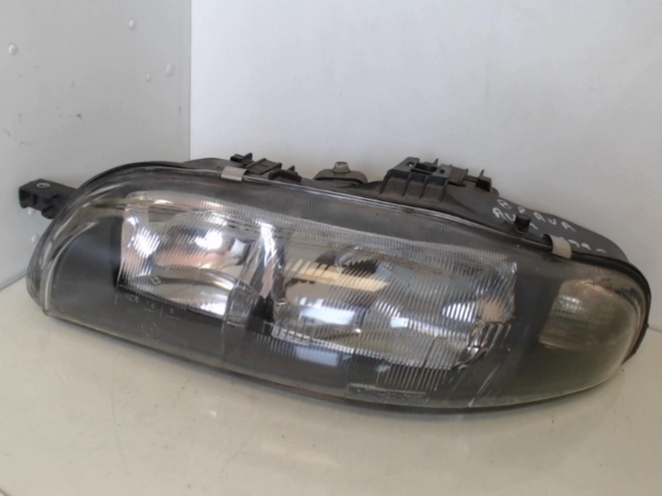 Gruppo ottico anteriore principale sinistro (luci)(faro)