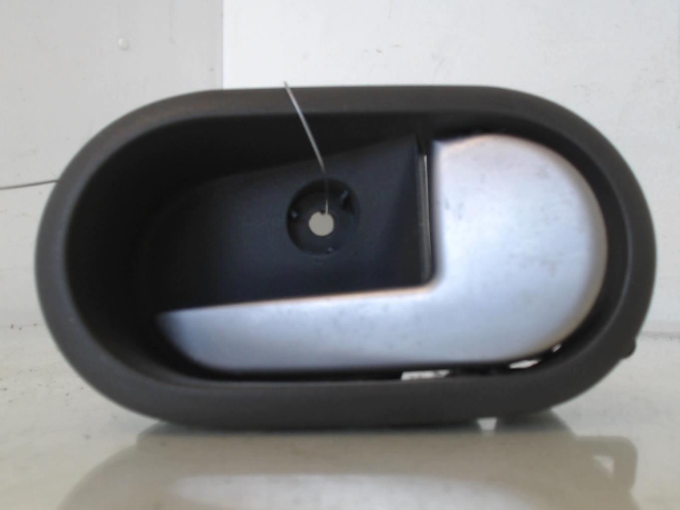 Poignee interieur avant droit
