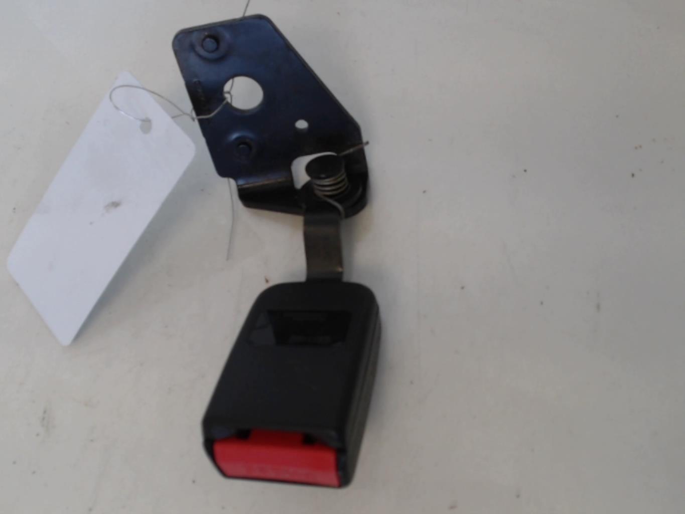 Attache ceinture arriere gauche