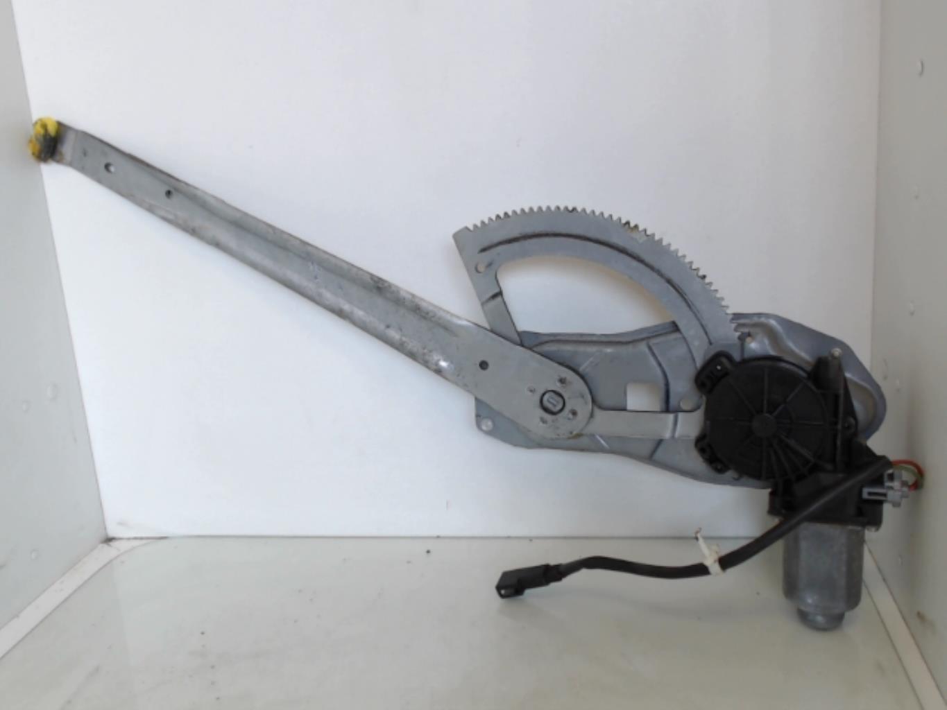 Leve vitre electrique avant droit