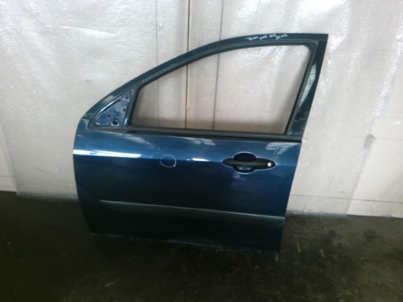 Porte avant gauche